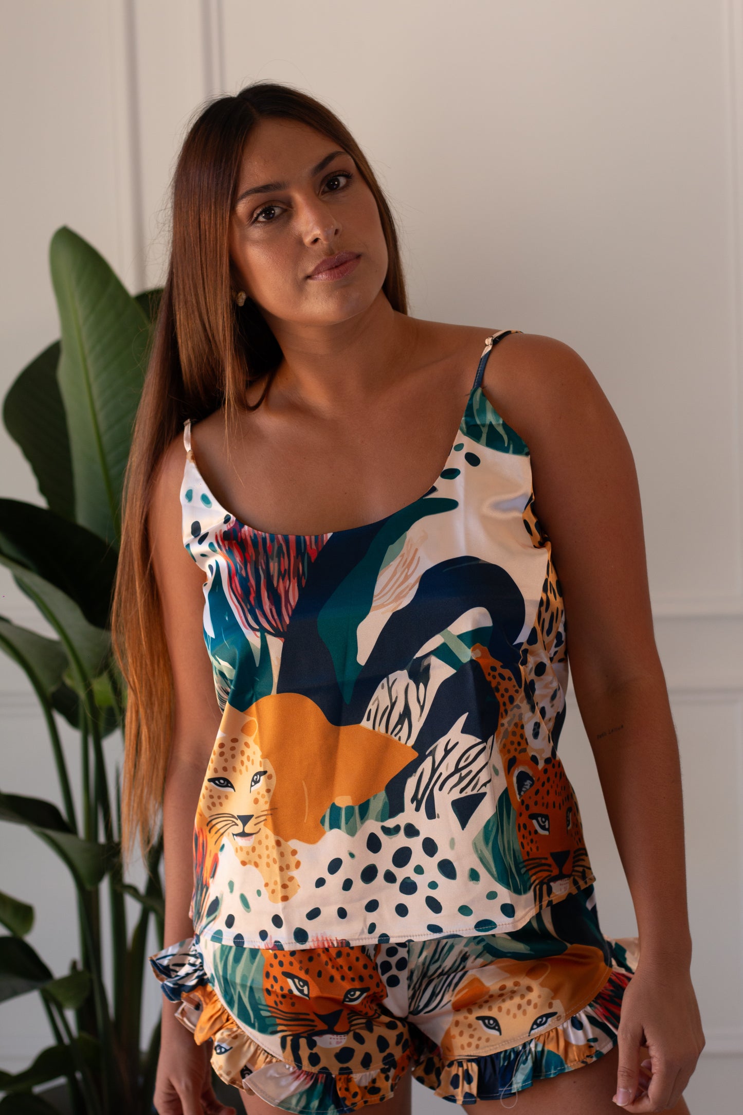 GOLDEN JAGUAR. TANK TOP